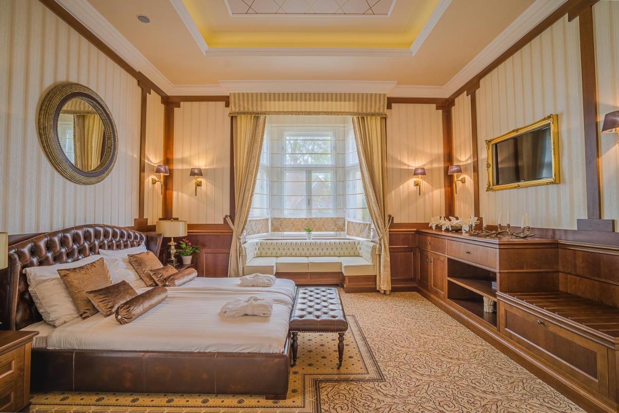 Avilla Thanhoffer Siófok Extérieur photo