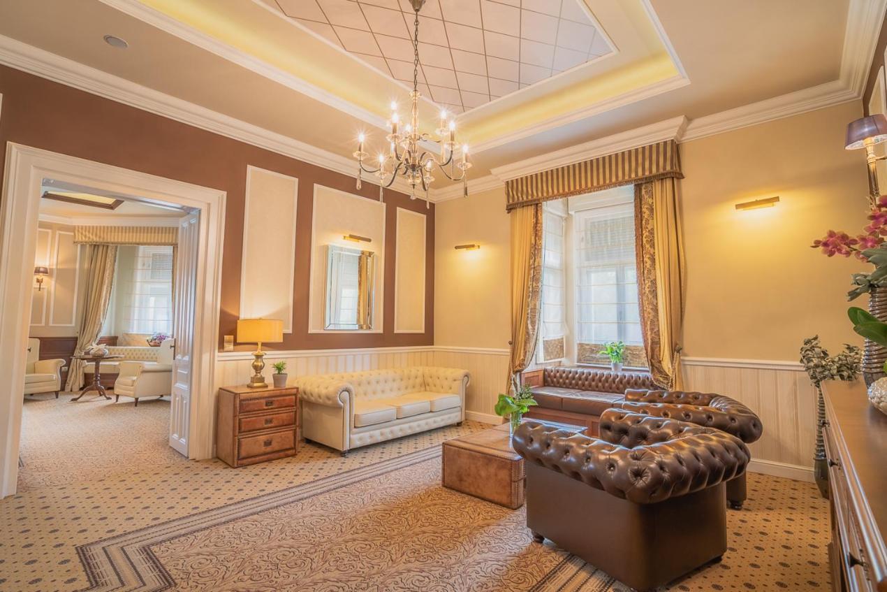 Avilla Thanhoffer Siófok Extérieur photo