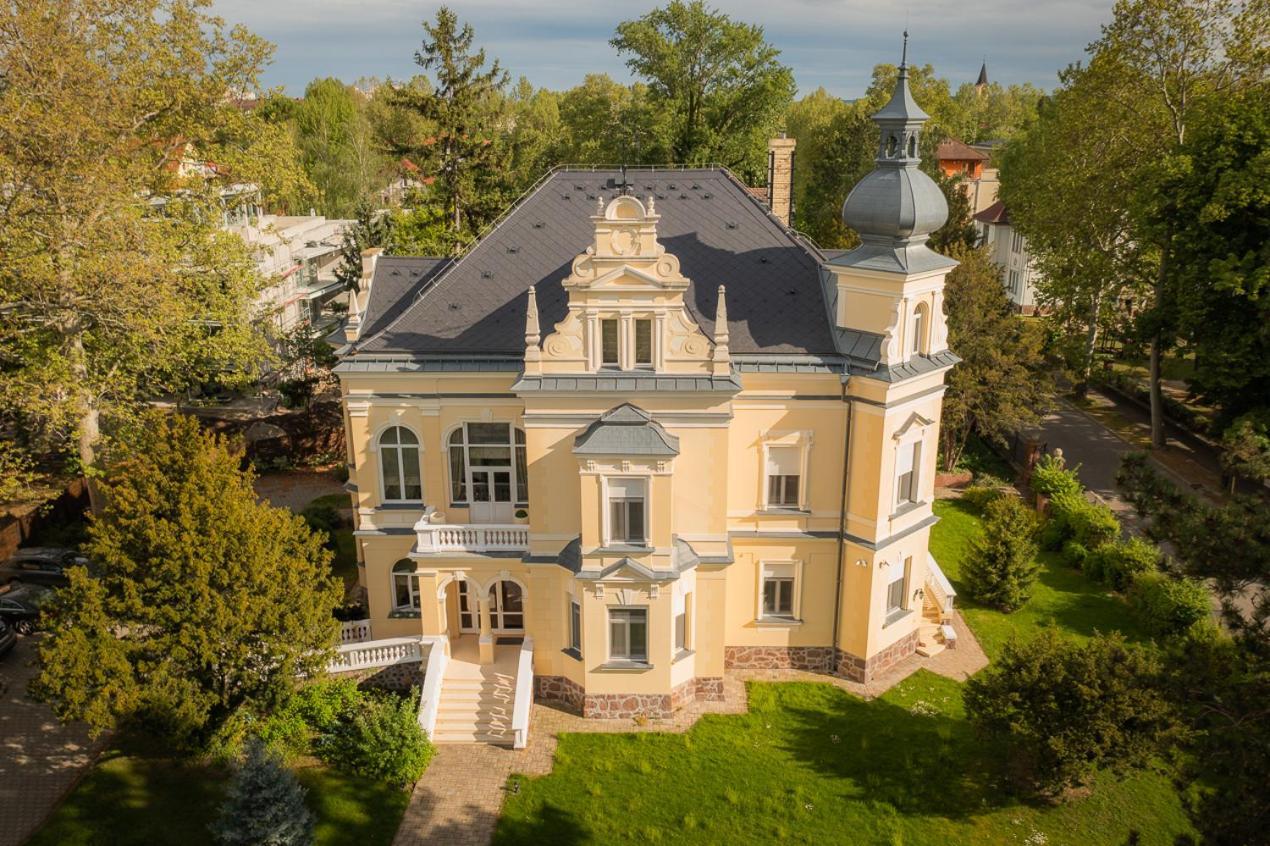 Avilla Thanhoffer Siófok Extérieur photo