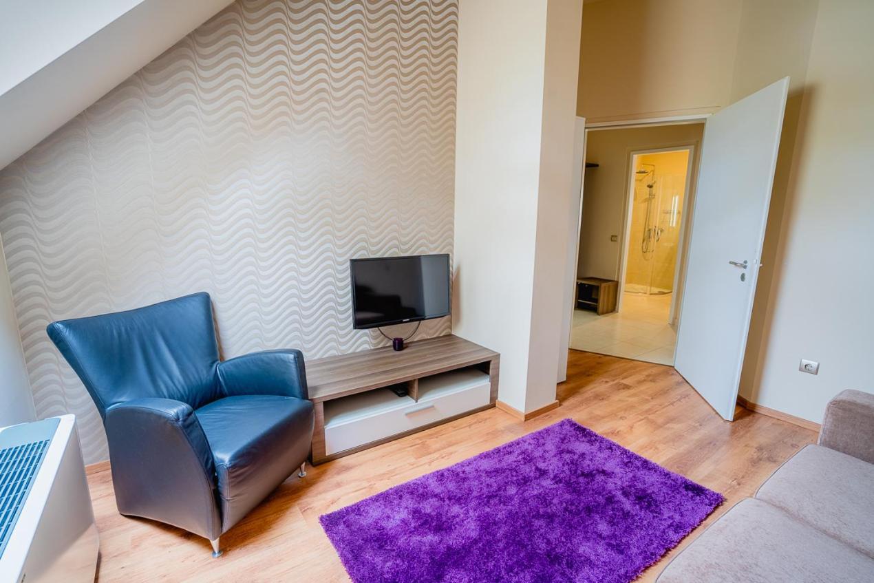 Avilla Thanhoffer Siófok Extérieur photo